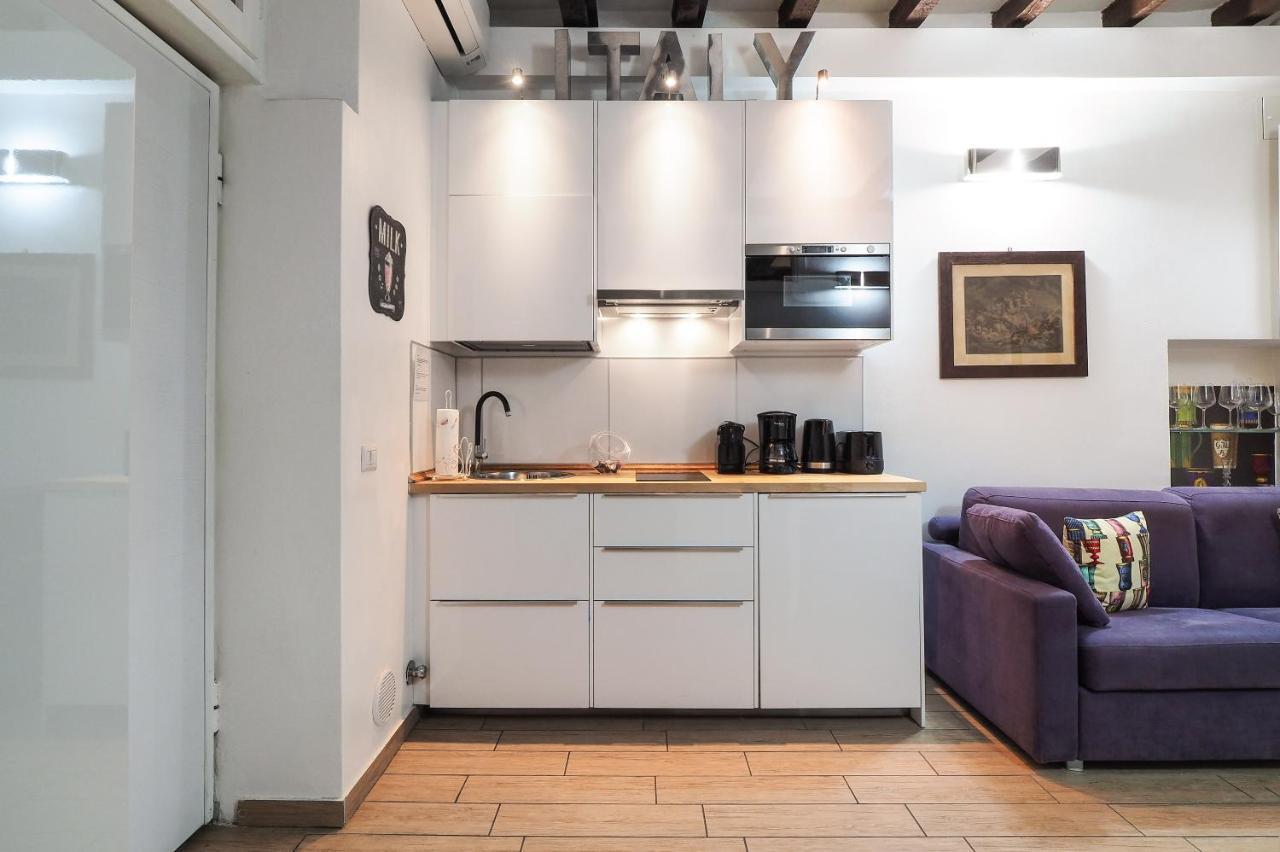 Apartamento Centro Storico, Darsena E Duomo - Corso Genova - Italy Flat Vacation *